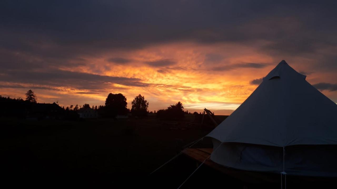 Отель Autark-Camp Gleis A. Durrhennersdorf Экстерьер фото